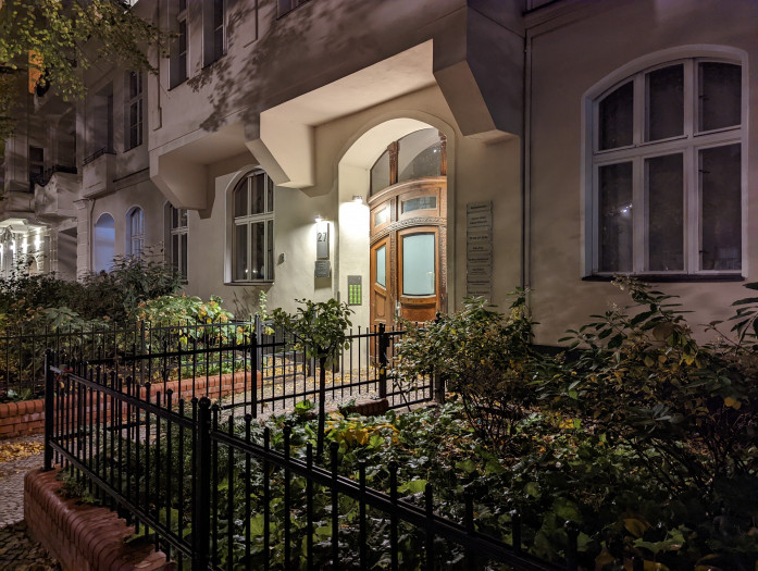 Mit dem Pixel 6 Pro sind stimmige Nachtaufnahmen möglich. (Bild: Tobias Költzsch/Golem.de)